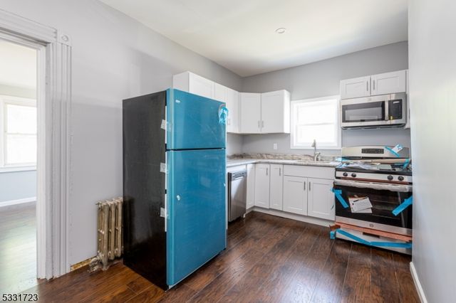 459 Grove St, Irvington Twp., NJ 07111