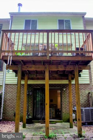 1902 SE VALLEY TER SE, Washington, DC 20032