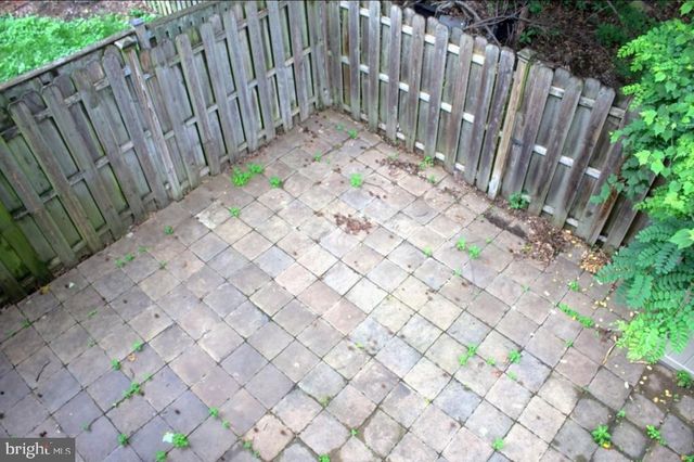 1902 SE VALLEY TER SE, Washington, DC 20032