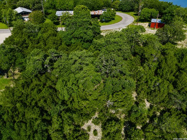 1484 CANYON RIDGE DR, Canyon Lake, TX 78133