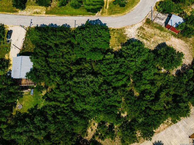 1484 CANYON RIDGE DR, Canyon Lake, TX 78133