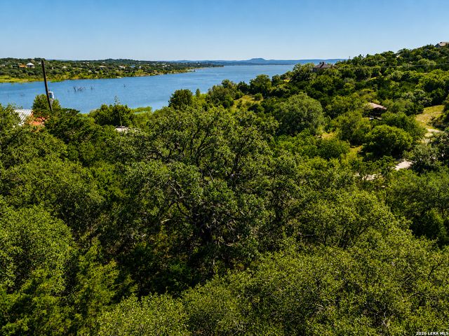 1484 CANYON RIDGE DR, Canyon Lake, TX 78133