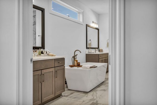 3292 Strickland Drive, 66, New Albany, OH 43054