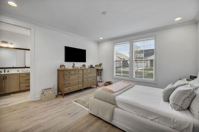 3292 Strickland Drive, 66, New Albany, OH 43054