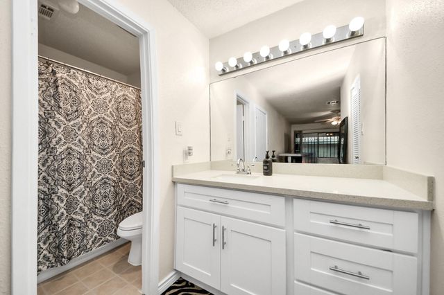9512 Windswept Lane 9512, Houston, TX 77063