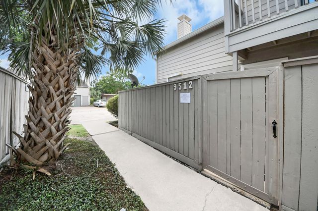 9512 Windswept Lane 9512, Houston, TX 77063