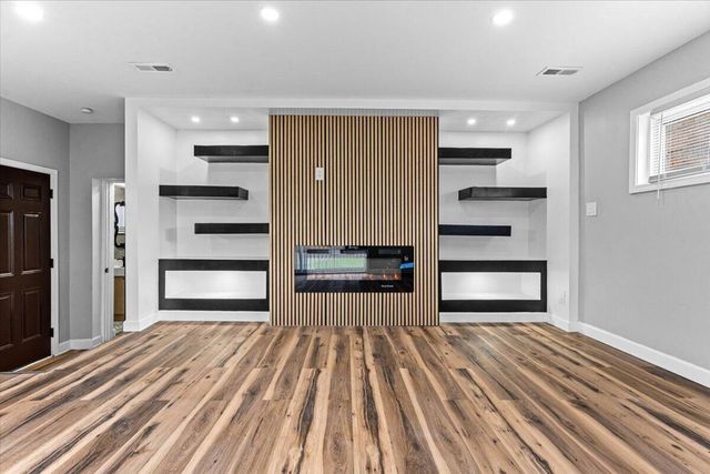 3751 Leslie Street, Detroit, MI 48238