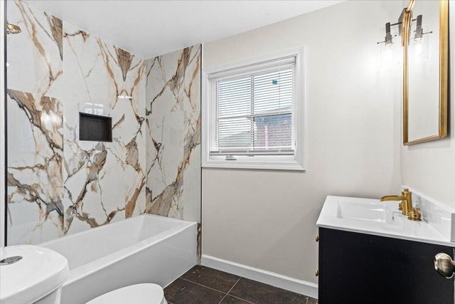 3751 Leslie Street, Detroit, MI 48238