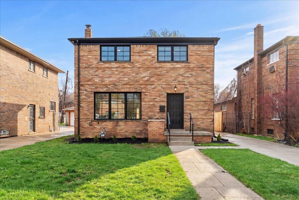 3751 Leslie Street, Detroit, MI 48238