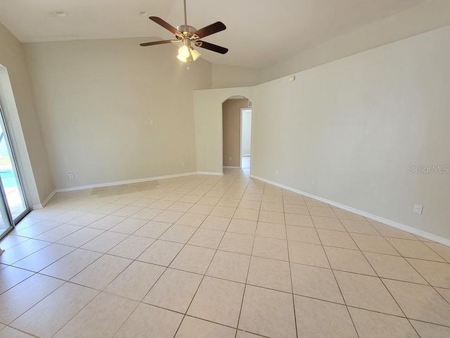 7916 ROUNDELAY DRIVE, New Port Richey, FL 34654