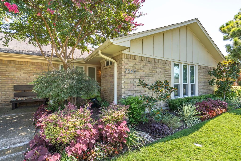 7342 Woodthrush Drive, Dallas, TX 75230