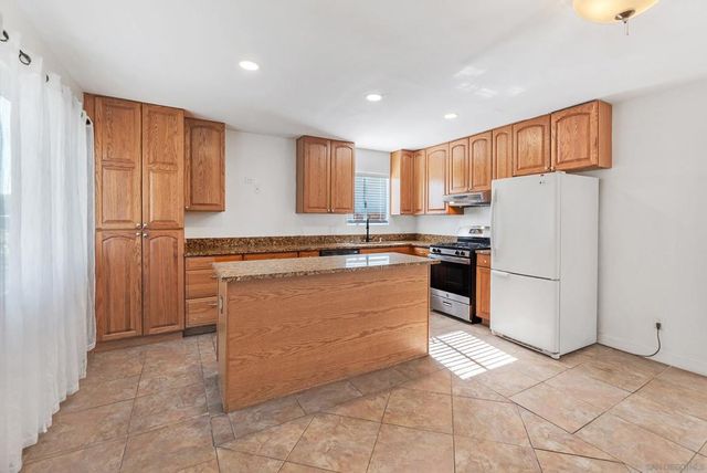 628 Paraiso Ave, Spring Valley, CA 91977