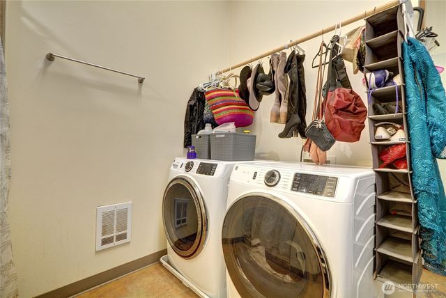 8121 103RD Place NE, Marysville, WA 98270