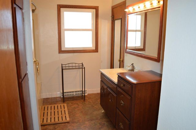 1002 Ellen Avenue, Madison, WI 53716