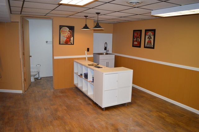 1002 Ellen Avenue, Madison, WI 53716