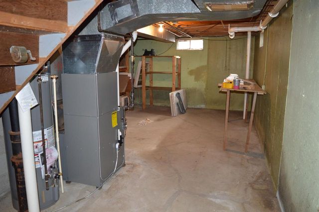 1002 Ellen Avenue, Madison, WI 53716