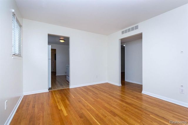 1377 Chapin Avenue, Birmingham, MI 48009
