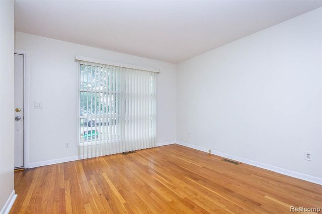 1377 Chapin Avenue, Birmingham, MI 48009