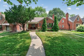17606 Avon Avenue, Detroit, MI 48219