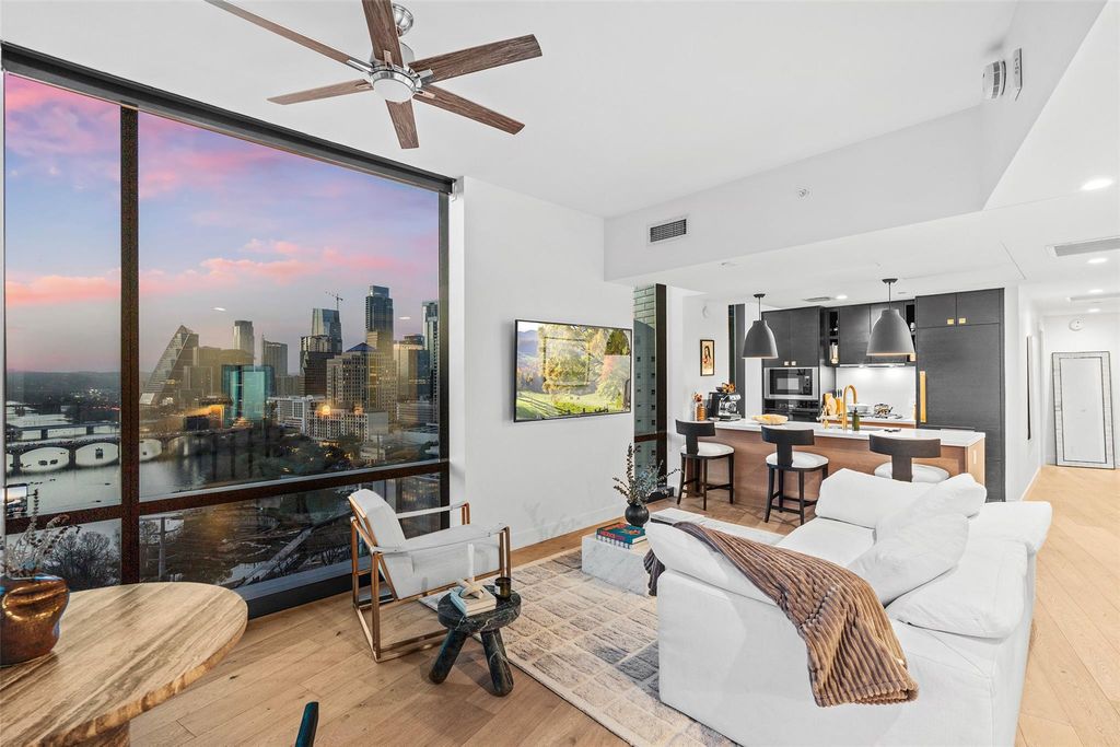 70 Rainey ST 1802A, Austin, TX 78701
