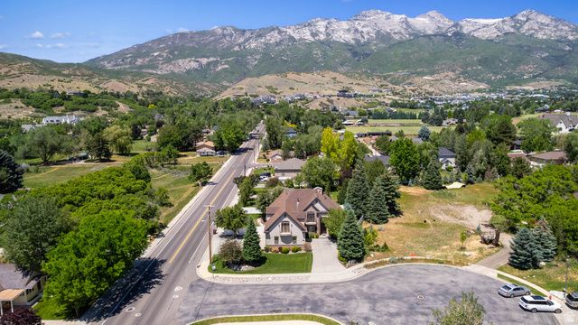 13 E SLEDHILL CIR, Alpine, UT 84004