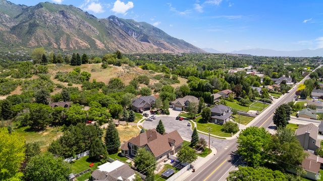 13 E SLEDHILL CIR, Alpine, UT 84004
