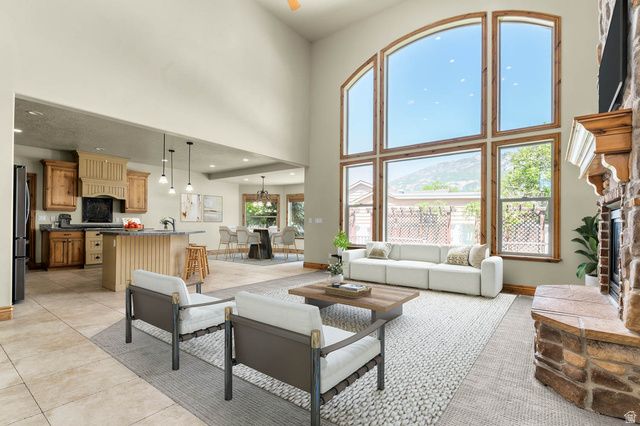 13 E SLEDHILL CIR, Alpine, UT 84004
