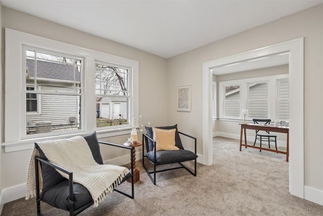 2115 York Street, Des Moines, IA 50316