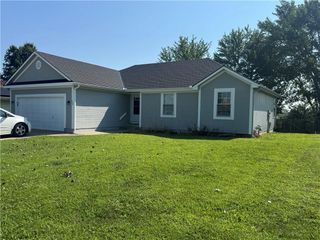 502 Birch Street, Peculiar, MO 64078