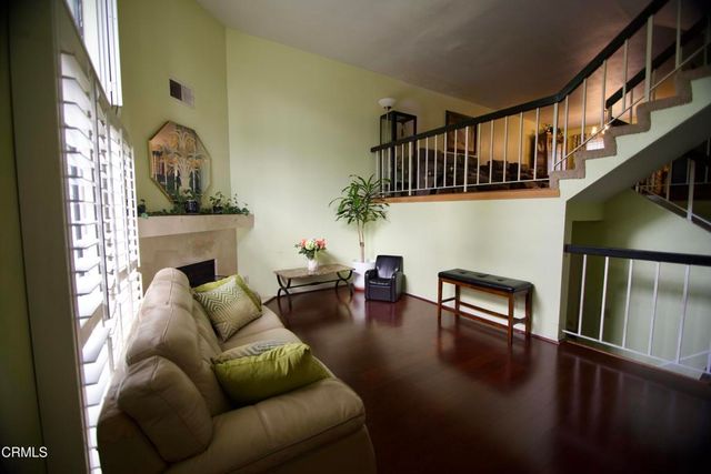 1931 E Huntington Drive F, Duarte, CA 91010