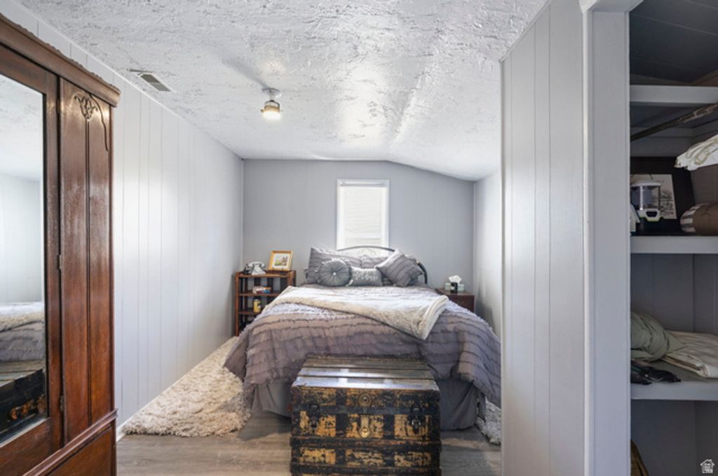 Image 14 of property listing at 499 W CENTER ST, Marysvale, UT 84750