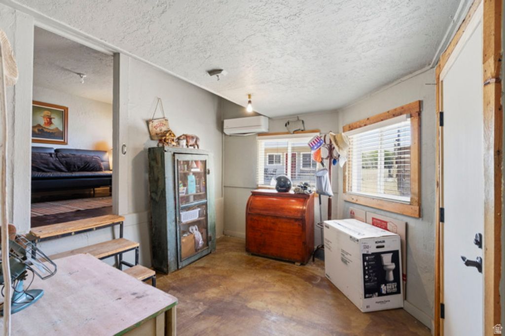 Image 18 of property listing at 499 W CENTER ST, Marysvale, UT 84750