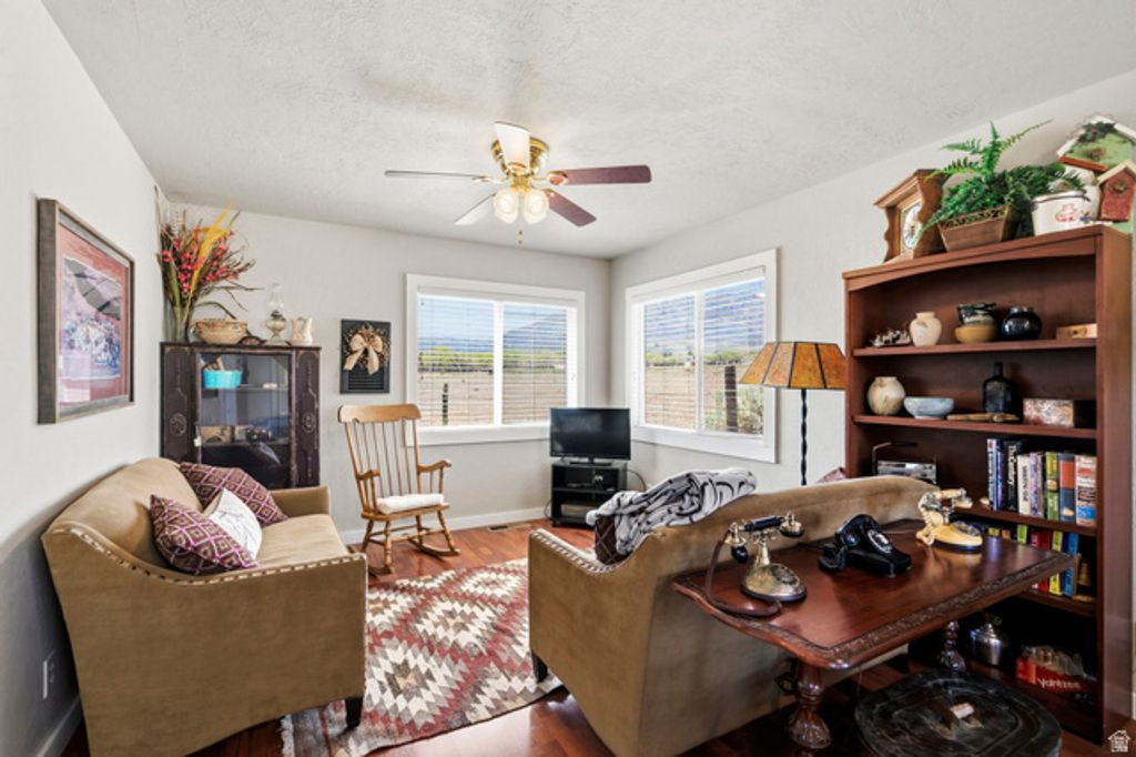 Image 27 of property listing at 499 W CENTER ST, Marysvale, UT 84750