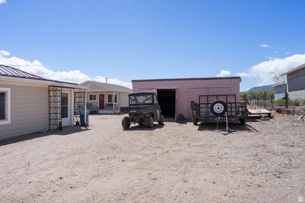 Image 38 of property listing at 499 W CENTER ST, Marysvale, UT 84750