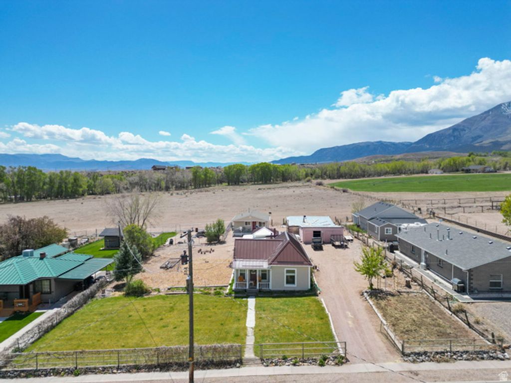 Image 46 of property listing at 499 W CENTER ST, Marysvale, UT 84750