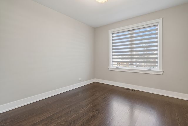 5321 S Nordica Avenue, Chicago, IL 60638