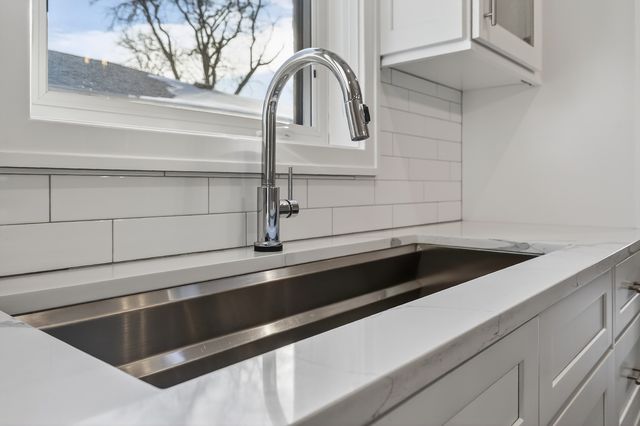 5321 S Nordica Avenue, Chicago, IL 60638