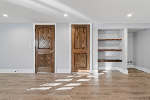 5321 S Nordica Avenue, Chicago, IL 60638