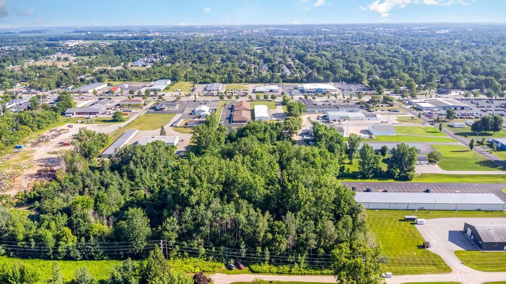 4639 Corporate Drive, Mount Pleasant, MI 48858