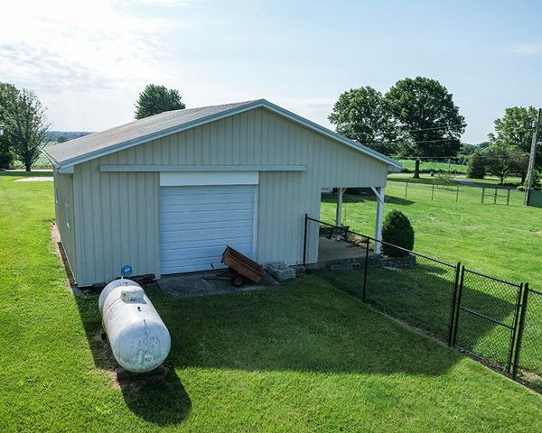 305 Waterworks Road, Danville, KY 40422