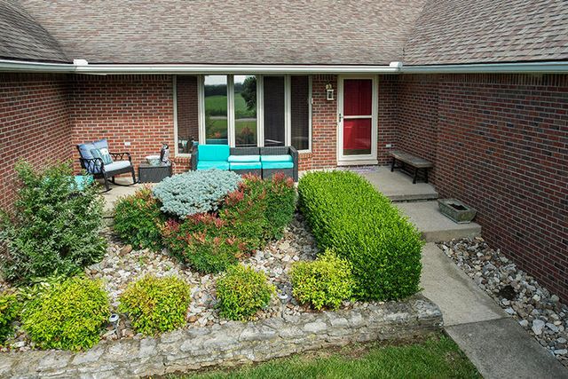305 Waterworks Road, Danville, KY 40422