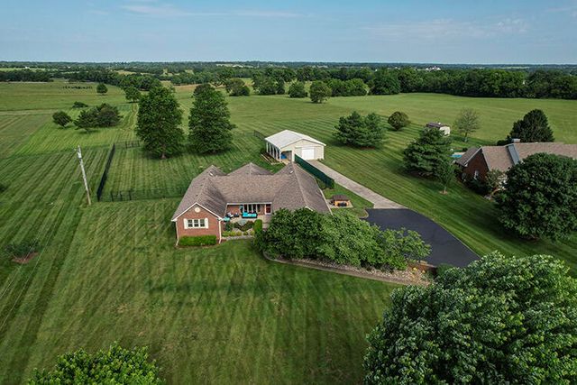 305 Waterworks Road, Danville, KY 40422