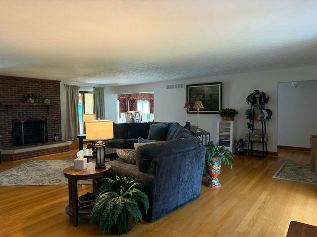 305 Waterworks Road, Danville, KY 40422