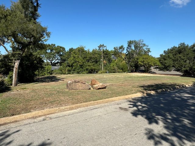 1623 Oak Knoll Street, Dallas, TX 75208
