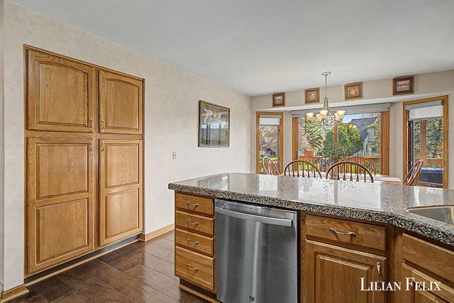 7924 Park Ridge Drive Sw, Georgetown Twp, MI 49428