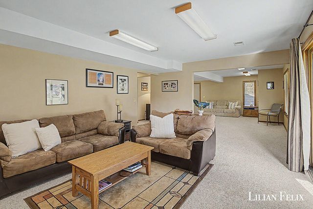 7924 Park Ridge Drive Sw, Georgetown Twp, MI 49428