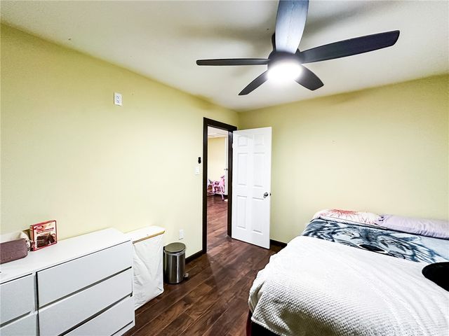 1213 Main Dr, Corpus Christi, TX 78409