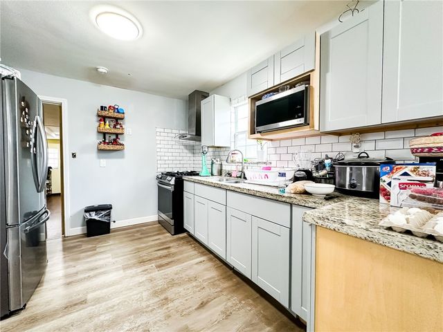 1213 Main Dr, Corpus Christi, TX 78409