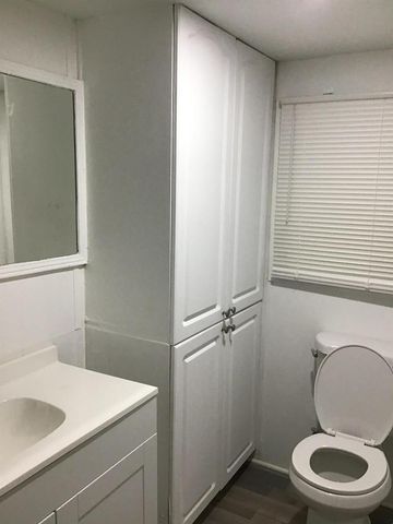 2886 Croton Lane, West Palm Beach, FL 33403