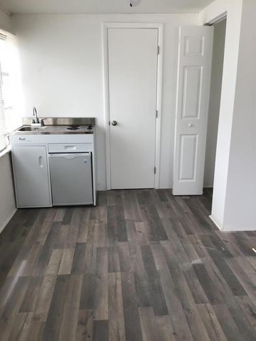 2886 Croton Lane, West Palm Beach, FL 33403